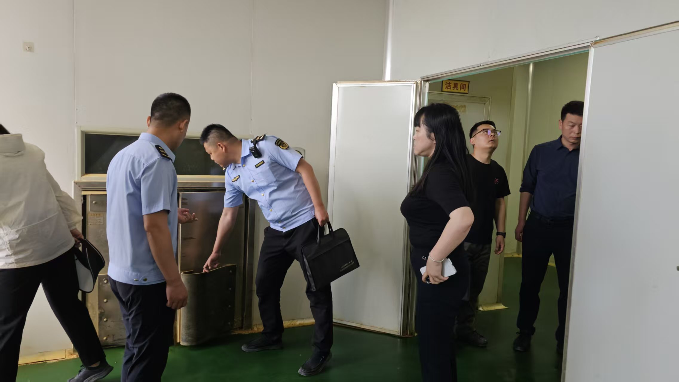 ���O���T(m��n)�����L(ch��ng)�ſƼ��a(ch��n)�I(y��)�@�_(k��i)չ��ȫ���a(ch��n)�z��